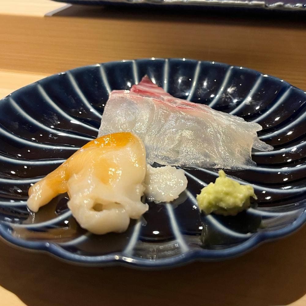 千住しげ
