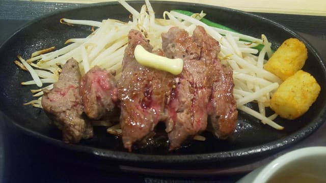 1ポンドのステーキ ハンバーグ タケル 阪急三番街店 - サブ画像1