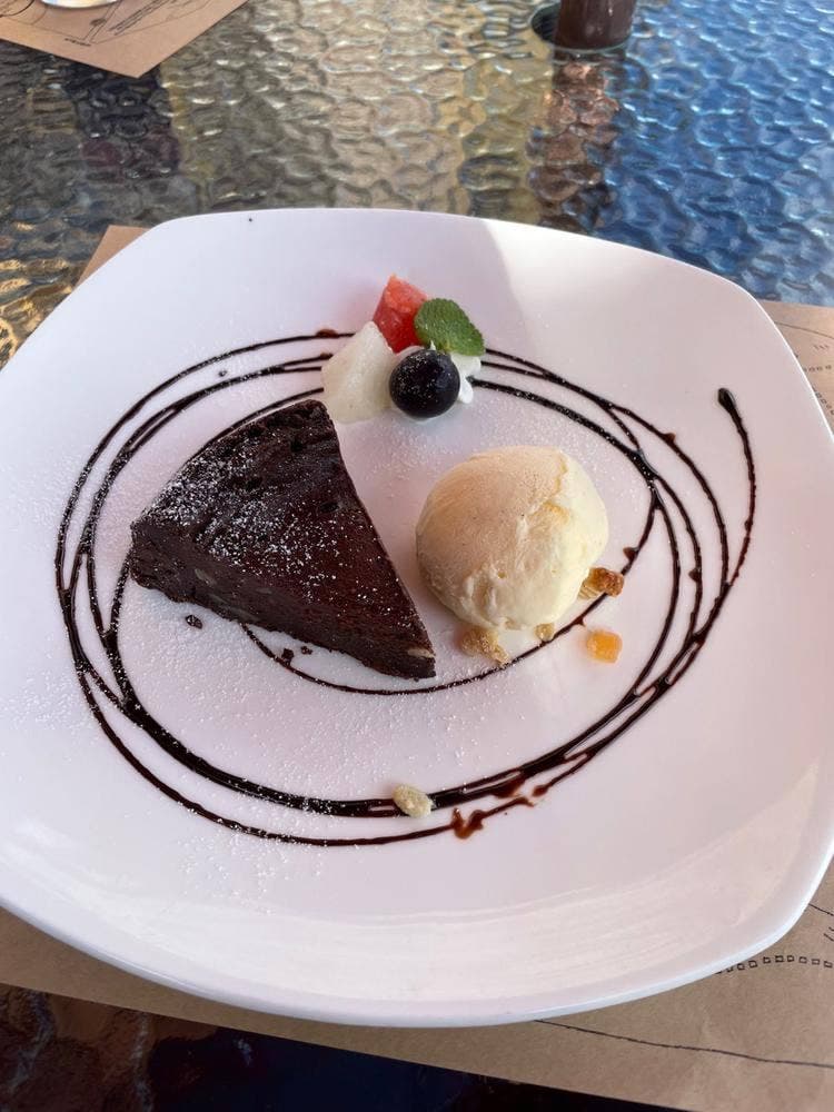 カフェ&オーベルジュ里休