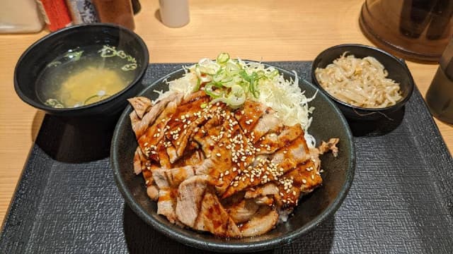 肉丼専門店 道頓堀肉劇場 - サブ画像2