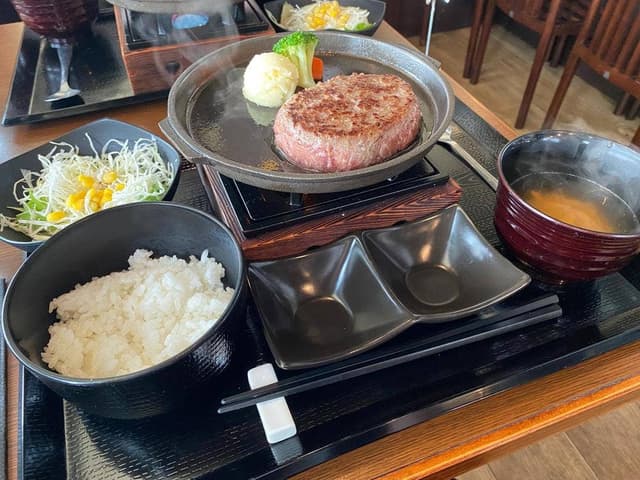 とろけるハンバーグ 福よし 本厚木店 - サブ画像3