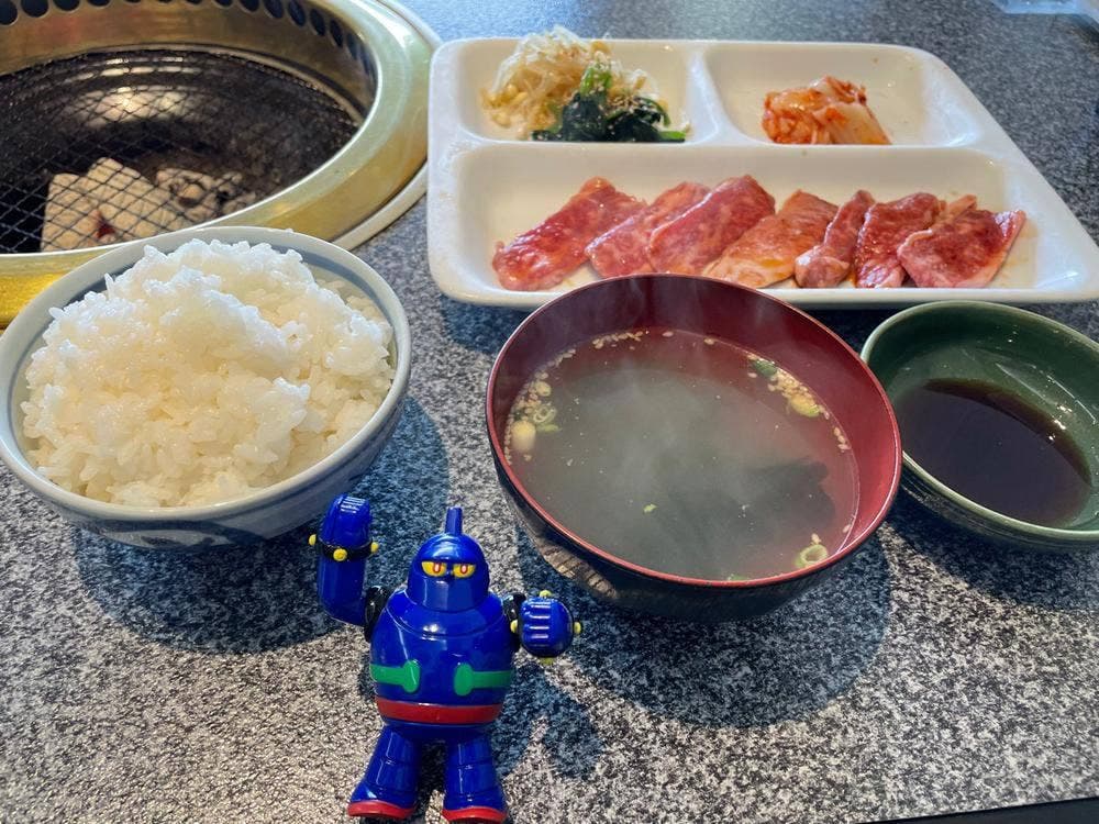 炭火焼肉モランボン本店
