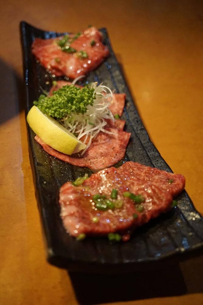 炭火でいろいろ焼いてくれや