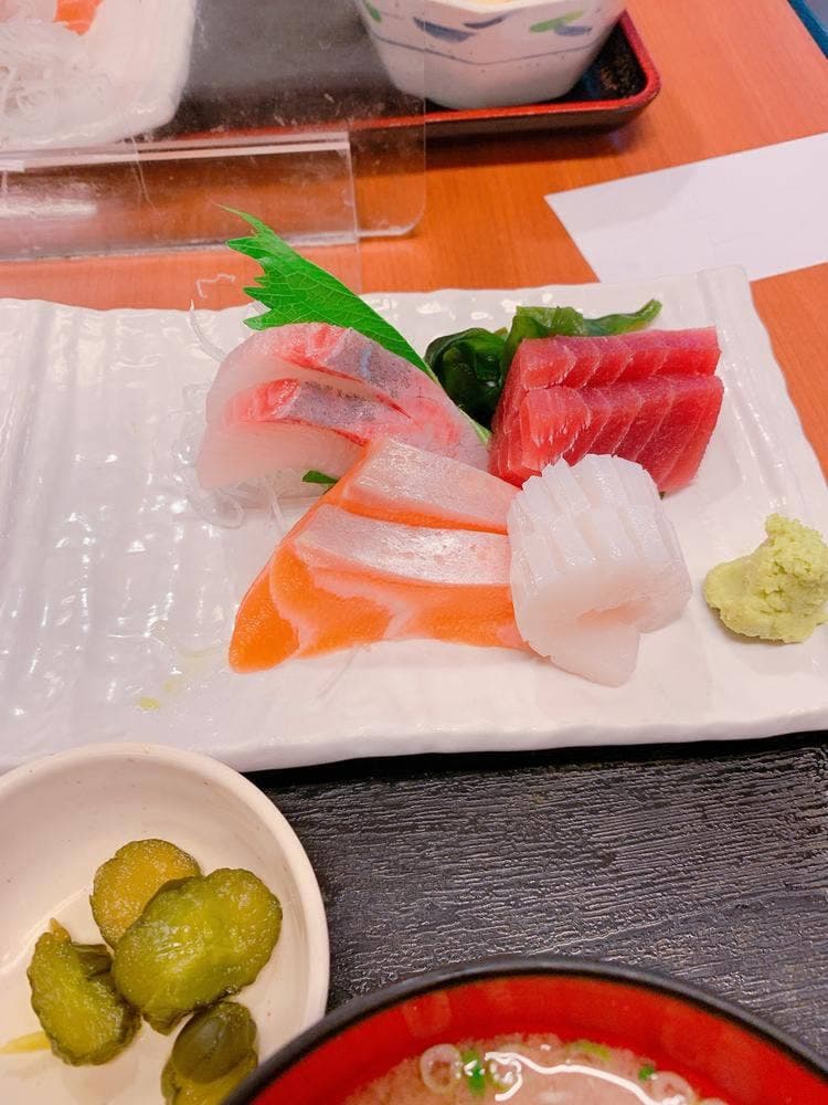 海鮮市場かつら丸