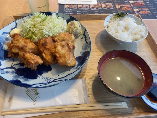 ビル食堂 でら - サブ画像2