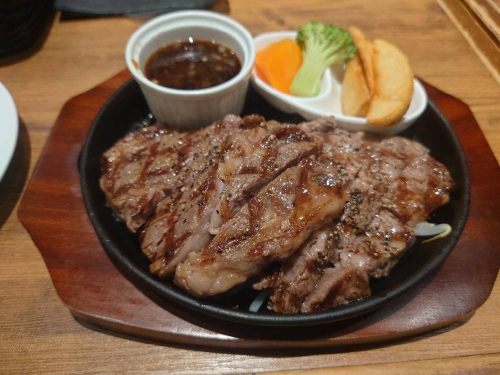 ぎゅう丸 イオンモール福岡店