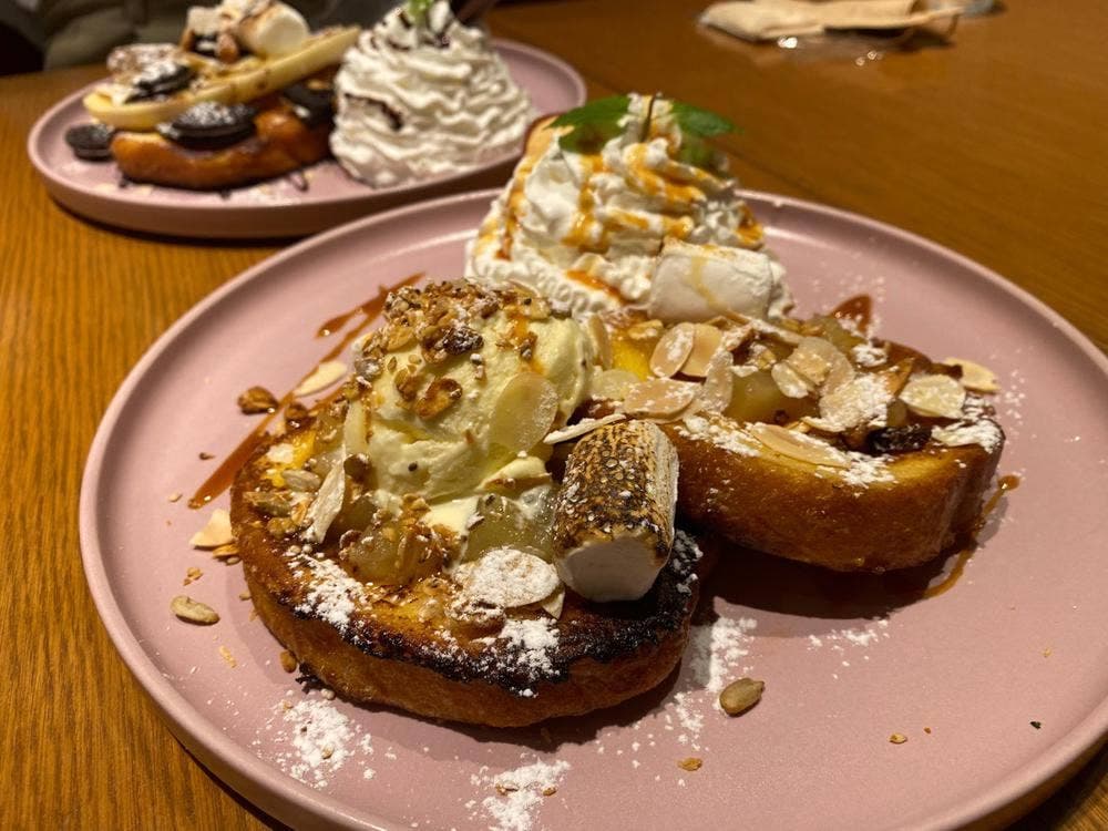 ヘッドクォーターズカフェ 新宿店