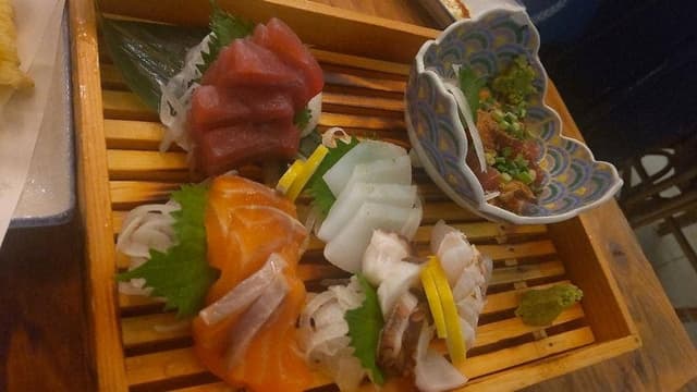 海鮮トロ箱と島やさい天串 ぬもんちゅが - サブ画像3