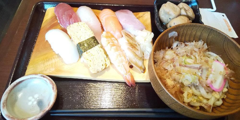 すし酒場 ふた村