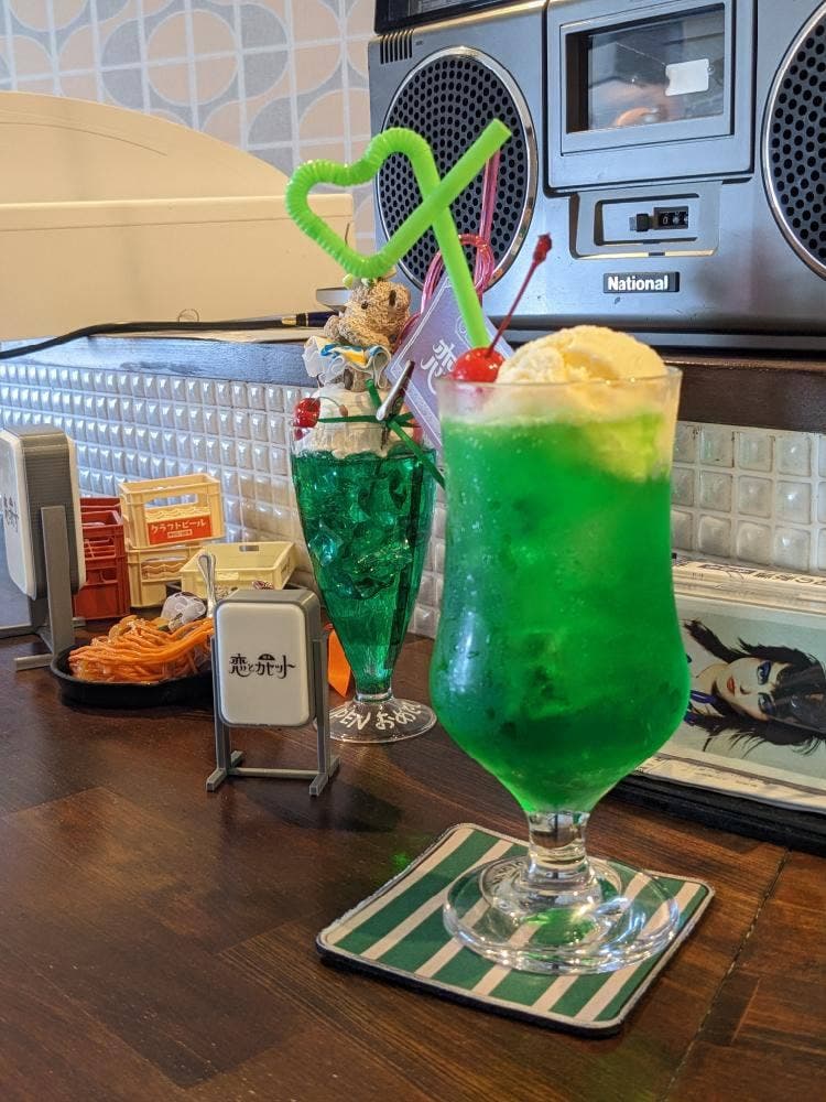 喫茶 恋とカセット