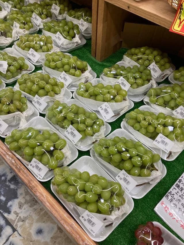 道の駅なるさわ 物産館 - サブ画像1