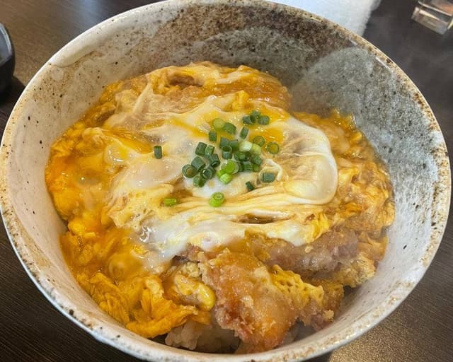 Tanoshi Japanese Tapas and Sake Bar - サブ画像3