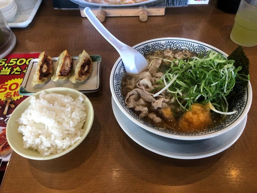 丸源ラーメン 本郷台店