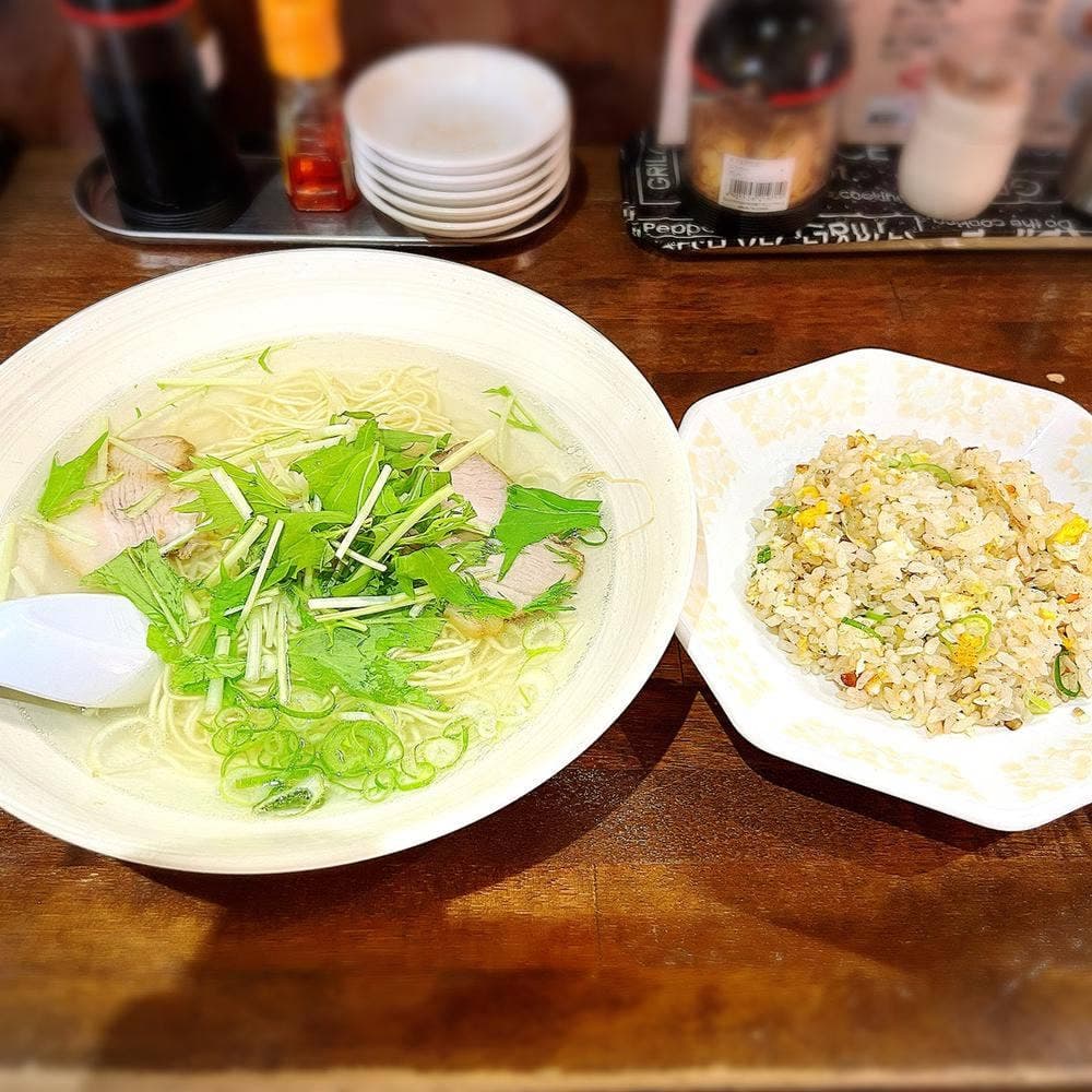 揚子江ラーメン 名門 神山店