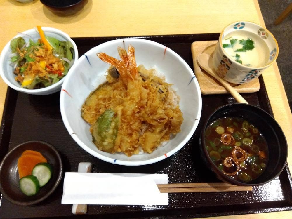 食彩割烹 紬