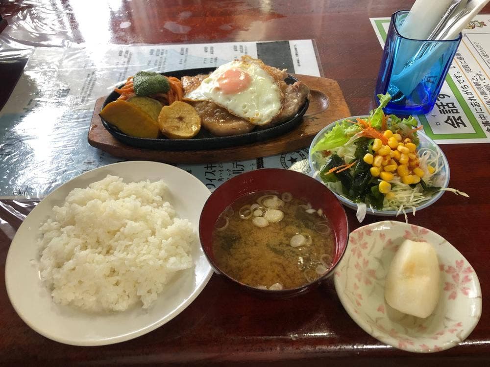 お食事処 世里菜