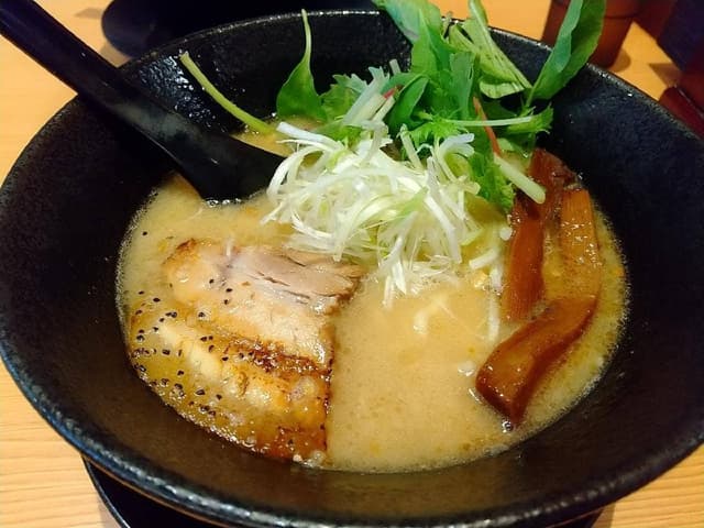 ラーメン 戸みら伊 横浜伊勢佐木町店 - サブ画像2