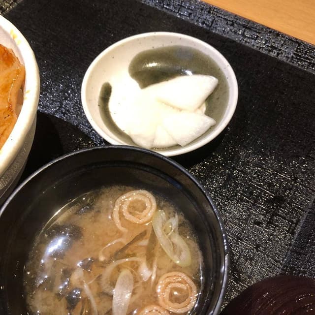 ぶた一家 - サブ画像3
