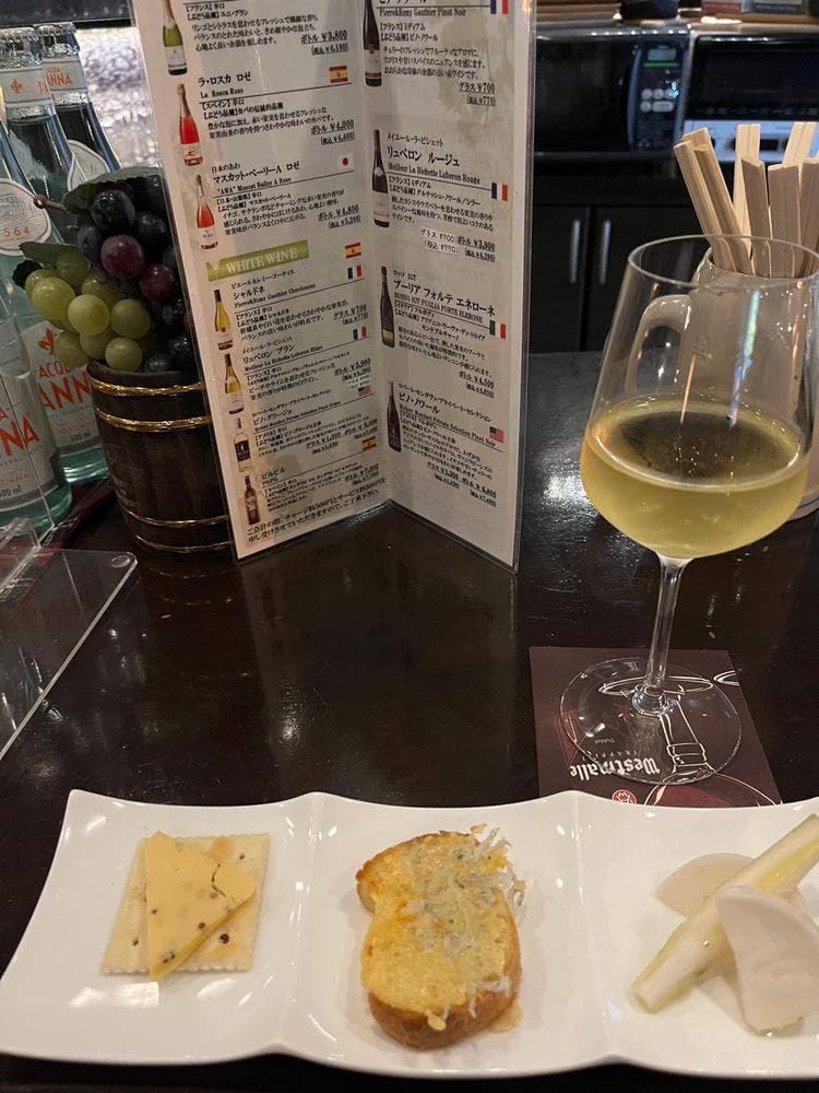 カジュアル ワインバー ピノ