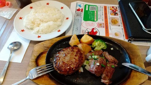 ステーキのどん 草加店 - サブ画像1