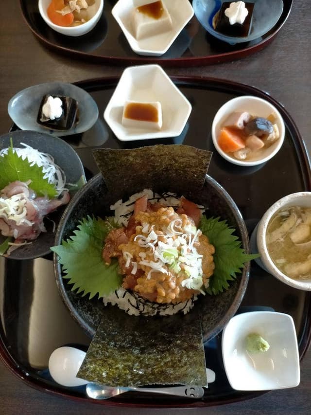 ごはん処 花季 海岸店 - サブ画像3