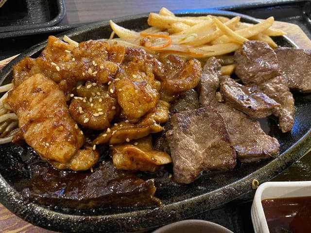 鉄板焼 博多天神ホルモン セブンパーク天美店 - サブ画像3