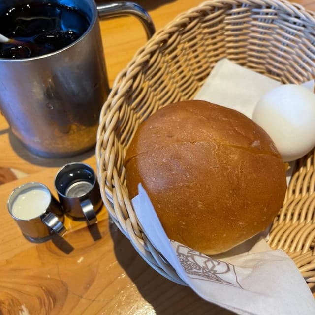 コメダ珈琲店 新宿御苑前店 - サブ画像3