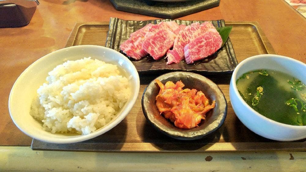 焼肉 どんどん亭 岡山江崎店