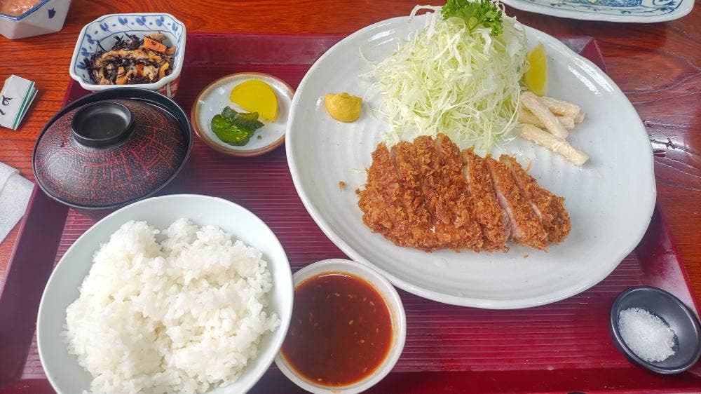 とんかつ駿河家
