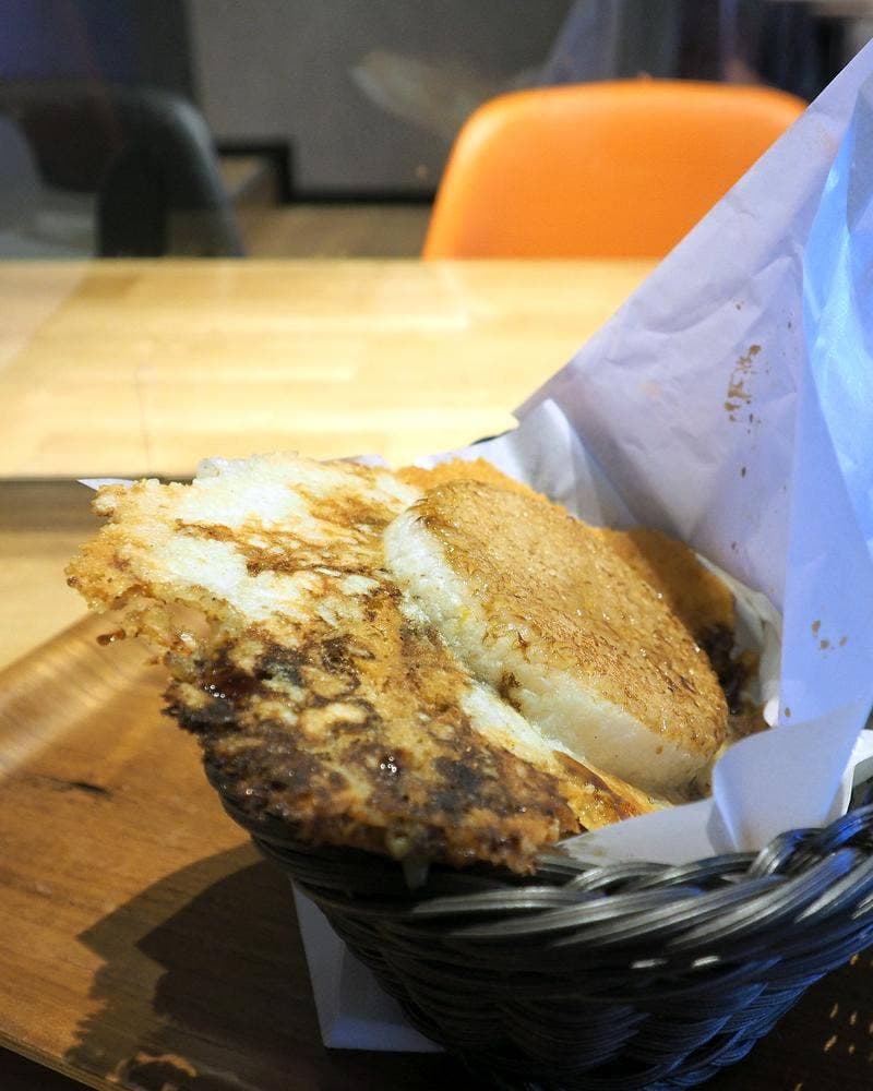 コメコメバーガー長尾店