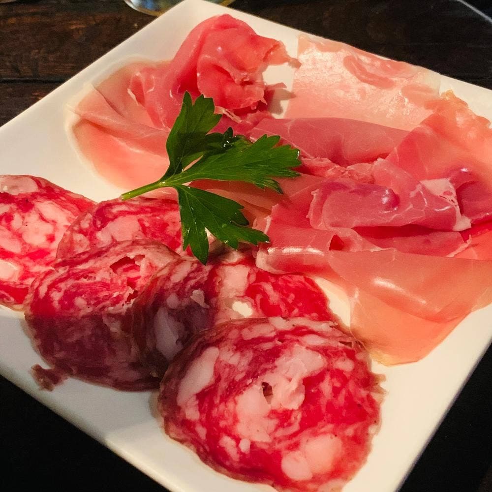 82 ALE HOUSE 関内店