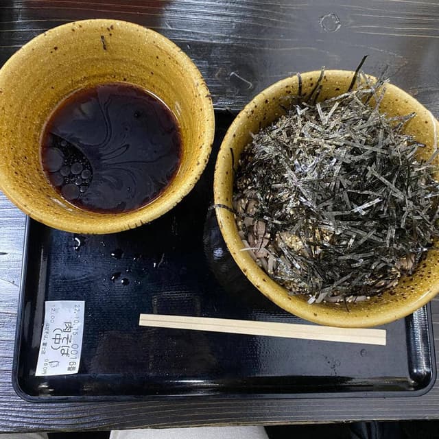 なぜ蕎麦にラー油を入れるのか。富士店 - サブ画像1