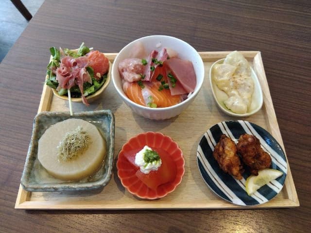 魚と7～ととせぶん～ 京都駅前店 - サブ画像1