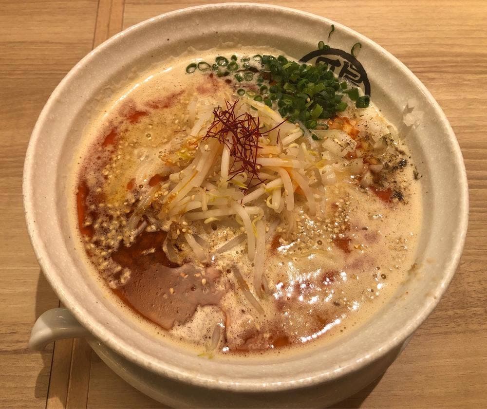 らーめん、肉丼ぶり 吉成鶏白湯 鶏神