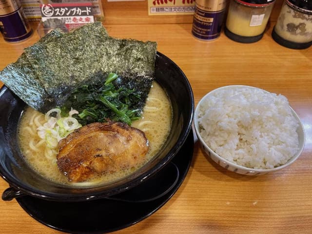 横浜家系ラーメン壱之家 - サブ画像1