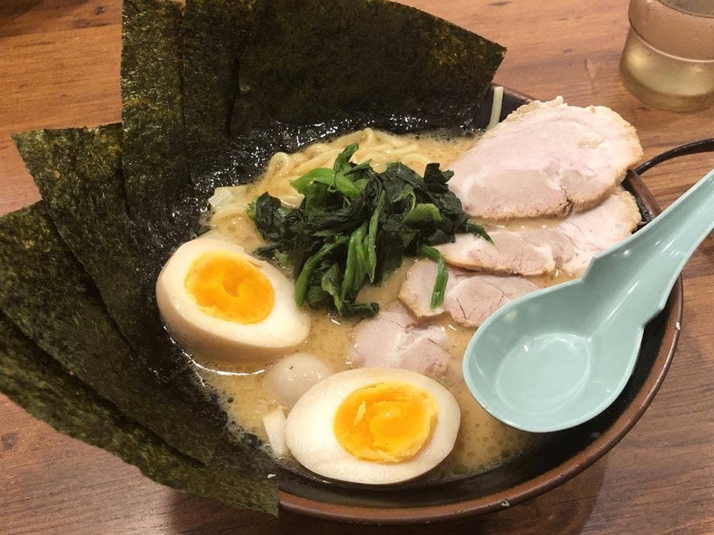 横浜家系ラーメン 極味家 六角橋店
