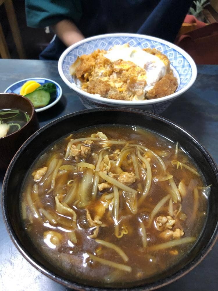 本牧 栄屋