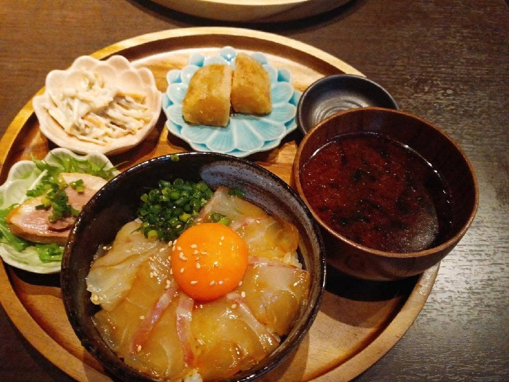 旬のごちそう 輪花 WAKKA