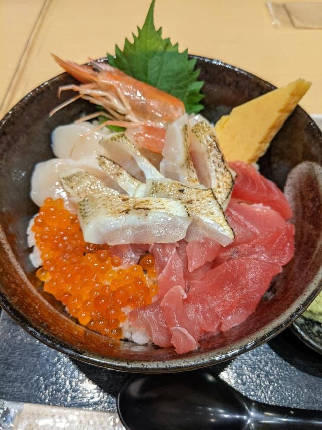 魚がし料理 粋のや - サブ画像1
