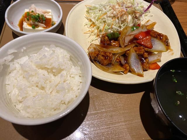 やよい軒 高槻店 - サブ画像1