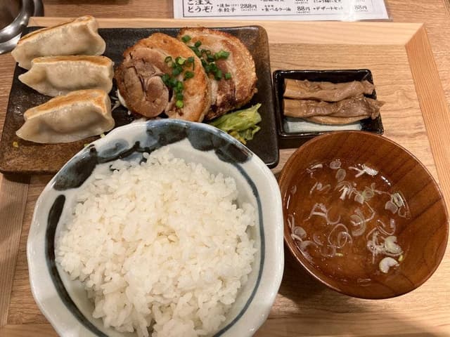 肉汁餃子のダンダダン 高槻店 - サブ画像3