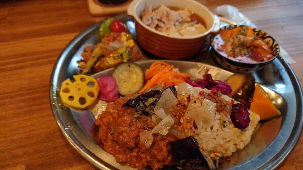 Spice Curry & Pickles Yellow