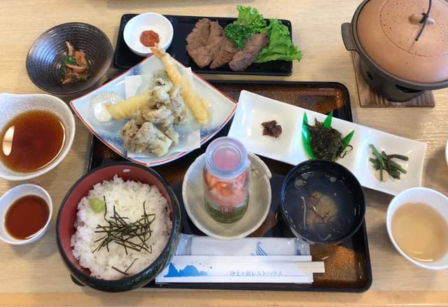 浄土ヶ浜レストハウス - サブ画像1