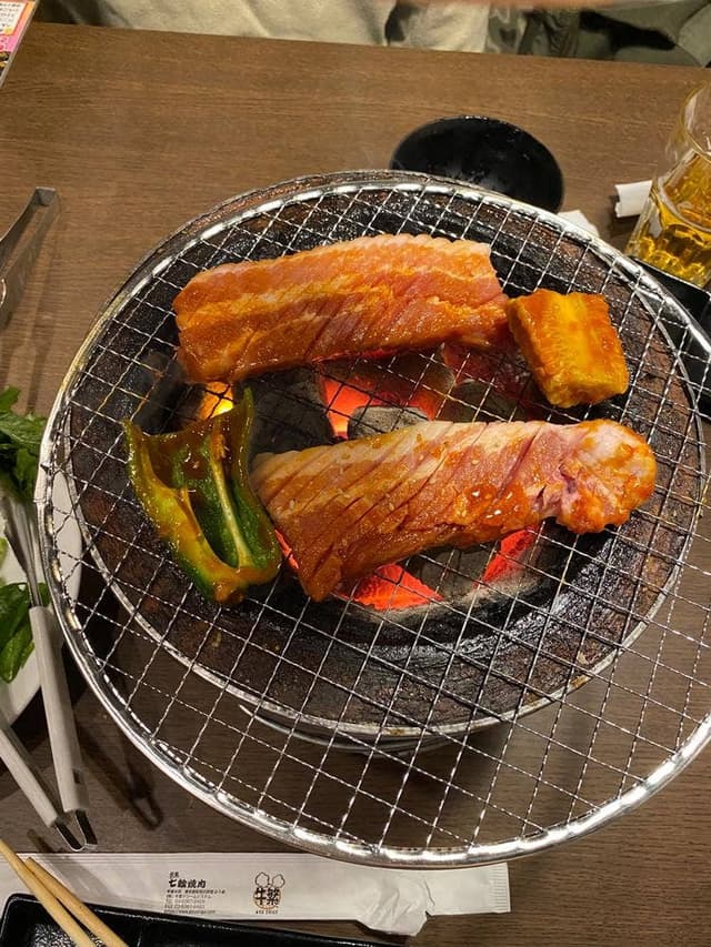 牛繁 富士急ハイランド前店 - サブ画像1