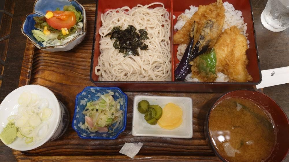さかえや