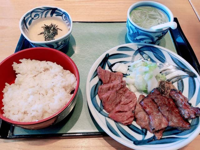 牛たんと和牛焼き 青葉 玉川高島屋S.C.店 - サブ画像1