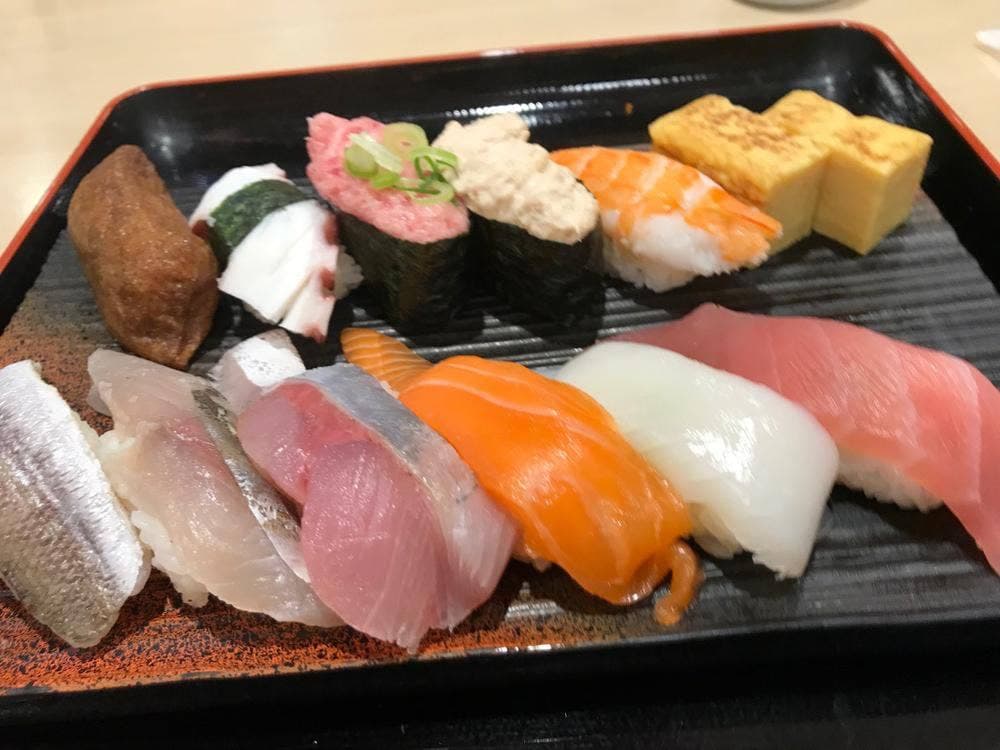 沼津魚がし鮨 流れ鮨 大井松田店