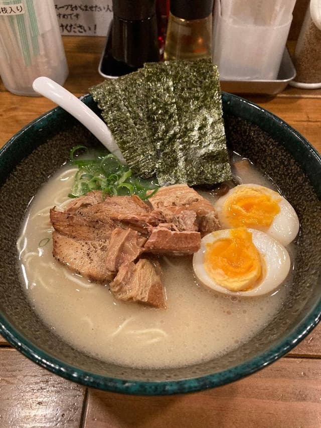 久留米らーめん 鐡釜 横須賀中央店 - サブ画像3