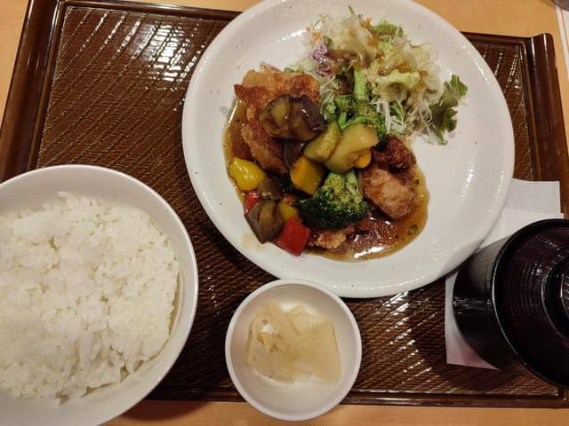 ガスト 浦和沼影店 - サブ画像1
