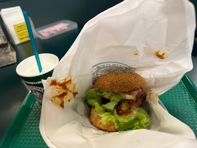 ラッキーピエロ 本町店 - サブ画像2